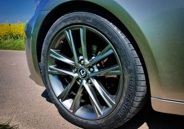 Lexus IS cena 73900 przebieg: 180000, rok produkcji 2014 z Świebodzice małe 436